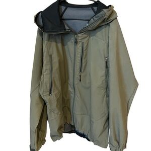 Patagonia Men’s XL Hooded Waterproof Jacket Green Zip Front Outdoor Sports